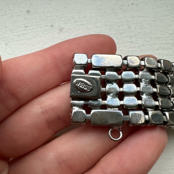 Vintage Weiss Bracelet - Picture 4 of 4